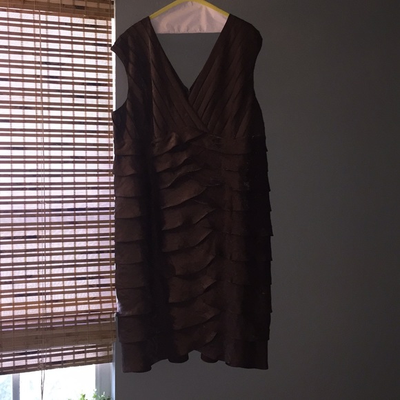 Adrianna Papell Dresses & Skirts - Adriana Papell evening metallic plus size dress